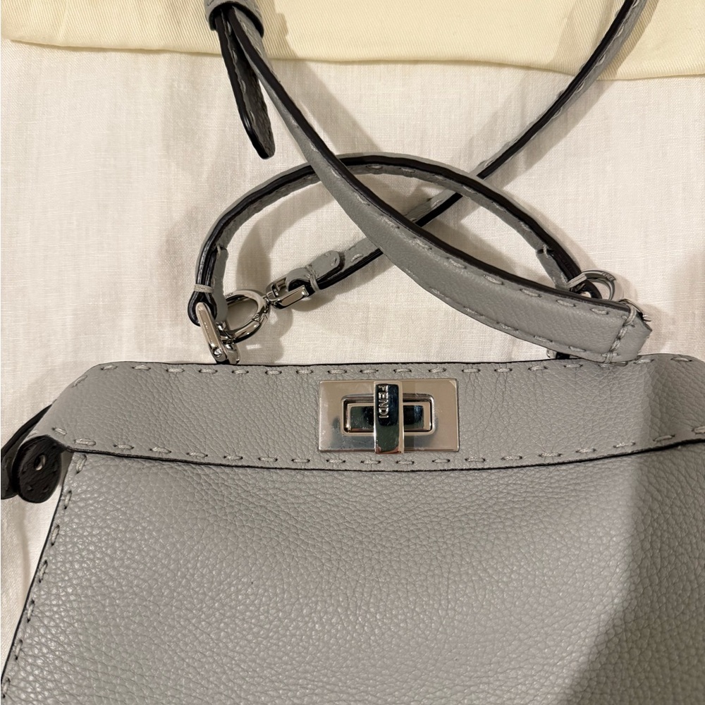 Fendi Peekaboo I See U Bag View 5